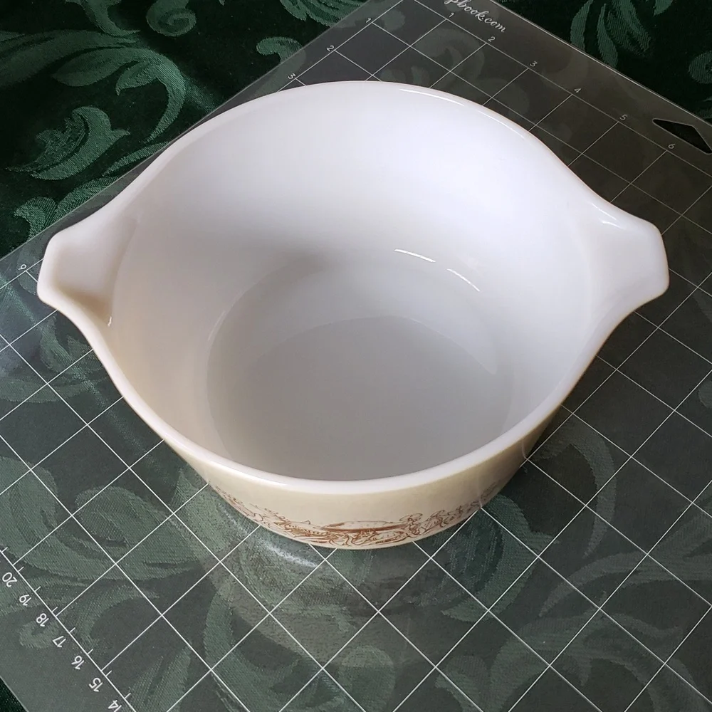 Pyrex 473 B Vtg 1981 Specked